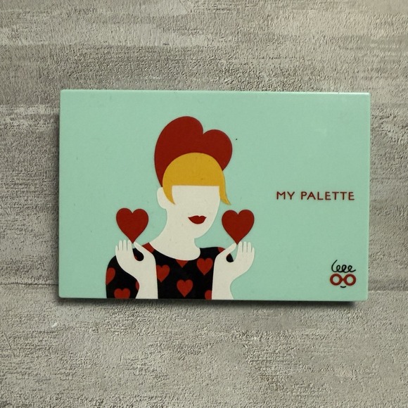 Other - Innisfree My Palette X Olimpia‎ Zagnoli (Medium) Green Girl Woman Heart Details